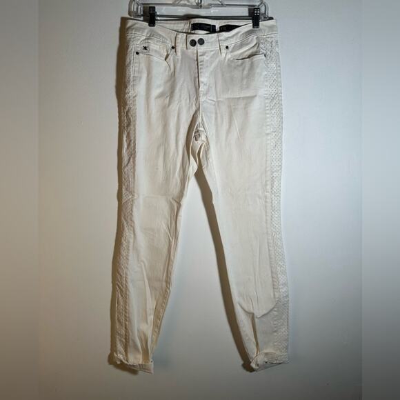 Kardashian Kollection Kim White Skinny Jeans - Picture 2 of 8